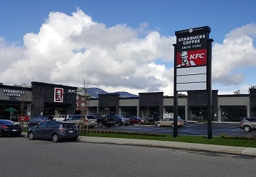 Edwards Crossing Plaza Sign